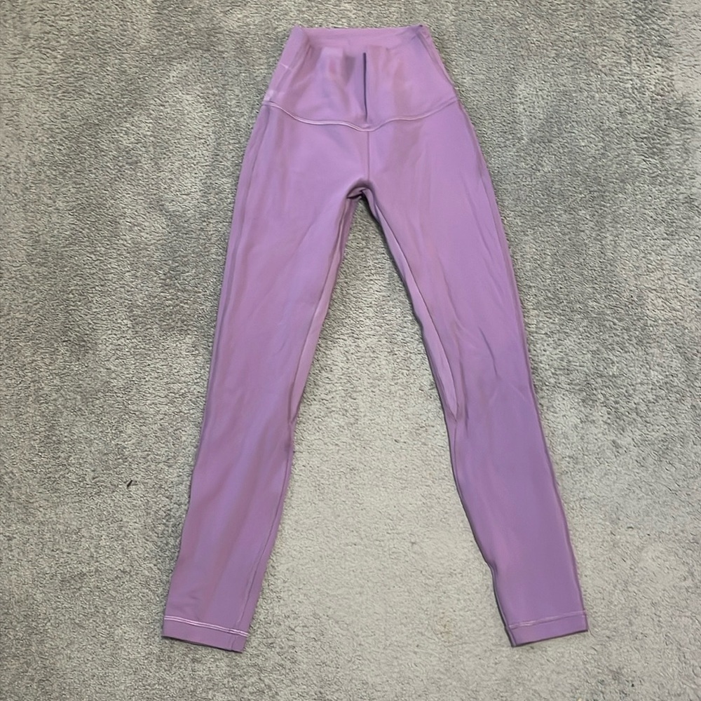VGC Lululemon High Rise Align Leggings - Wisteria Purple - Size 2 - Picture 1 of 6
